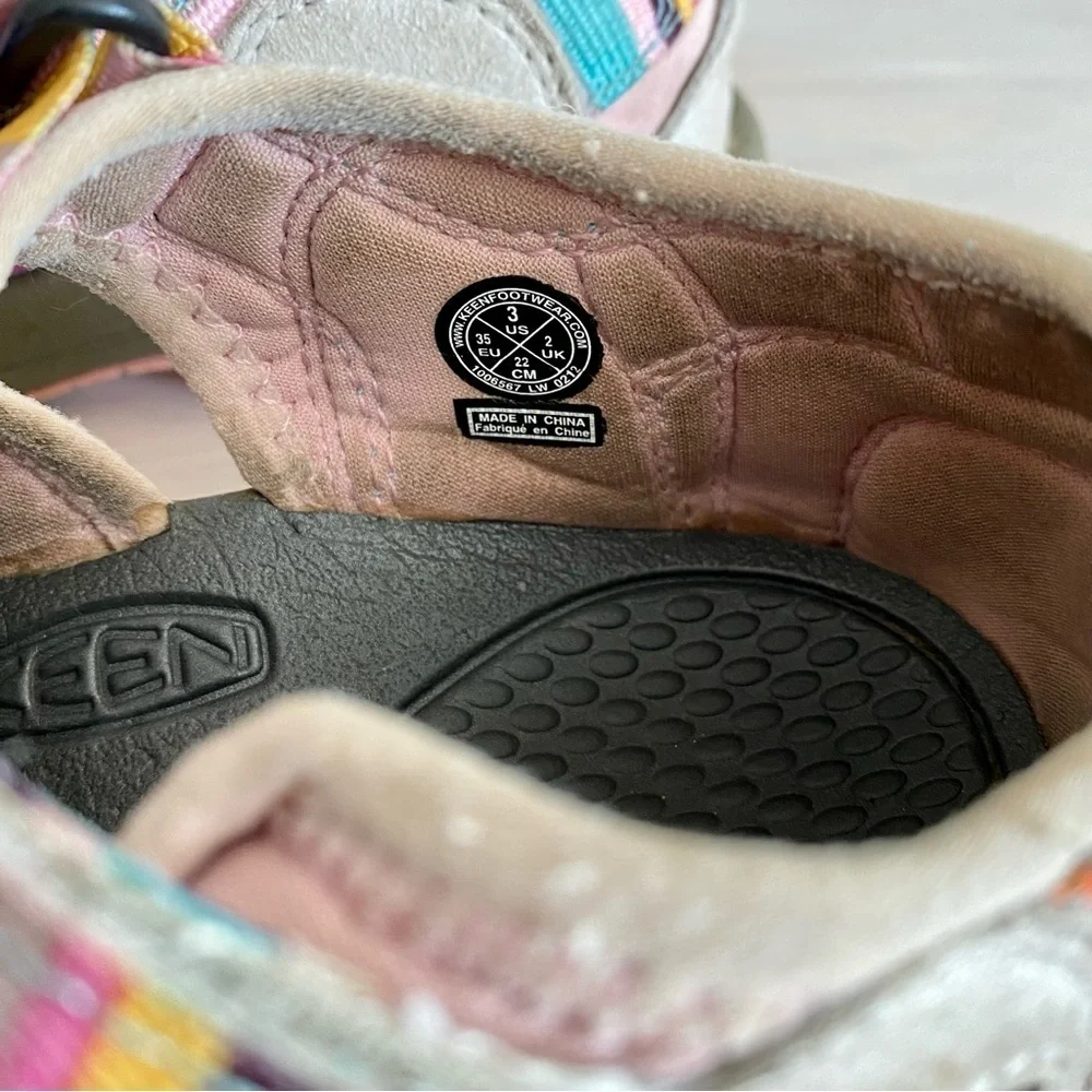 Keen Newport H2 Pink Pastel Stripe Rainbow Sandals Water Shoes Waterproof sz 3